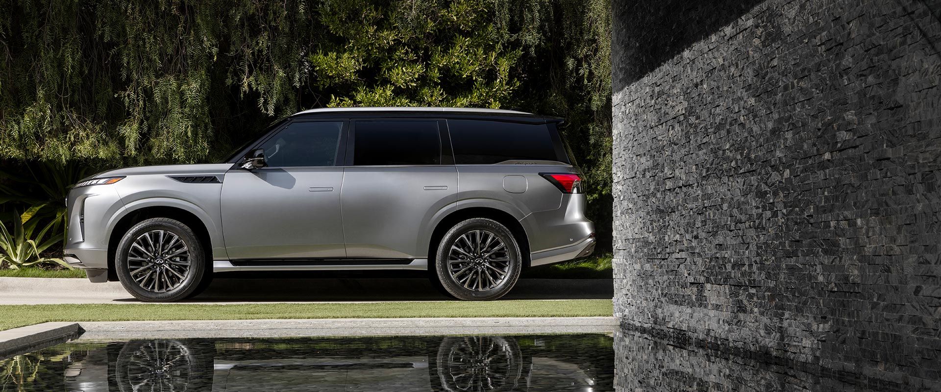 The 2025 QX80 Unveiled