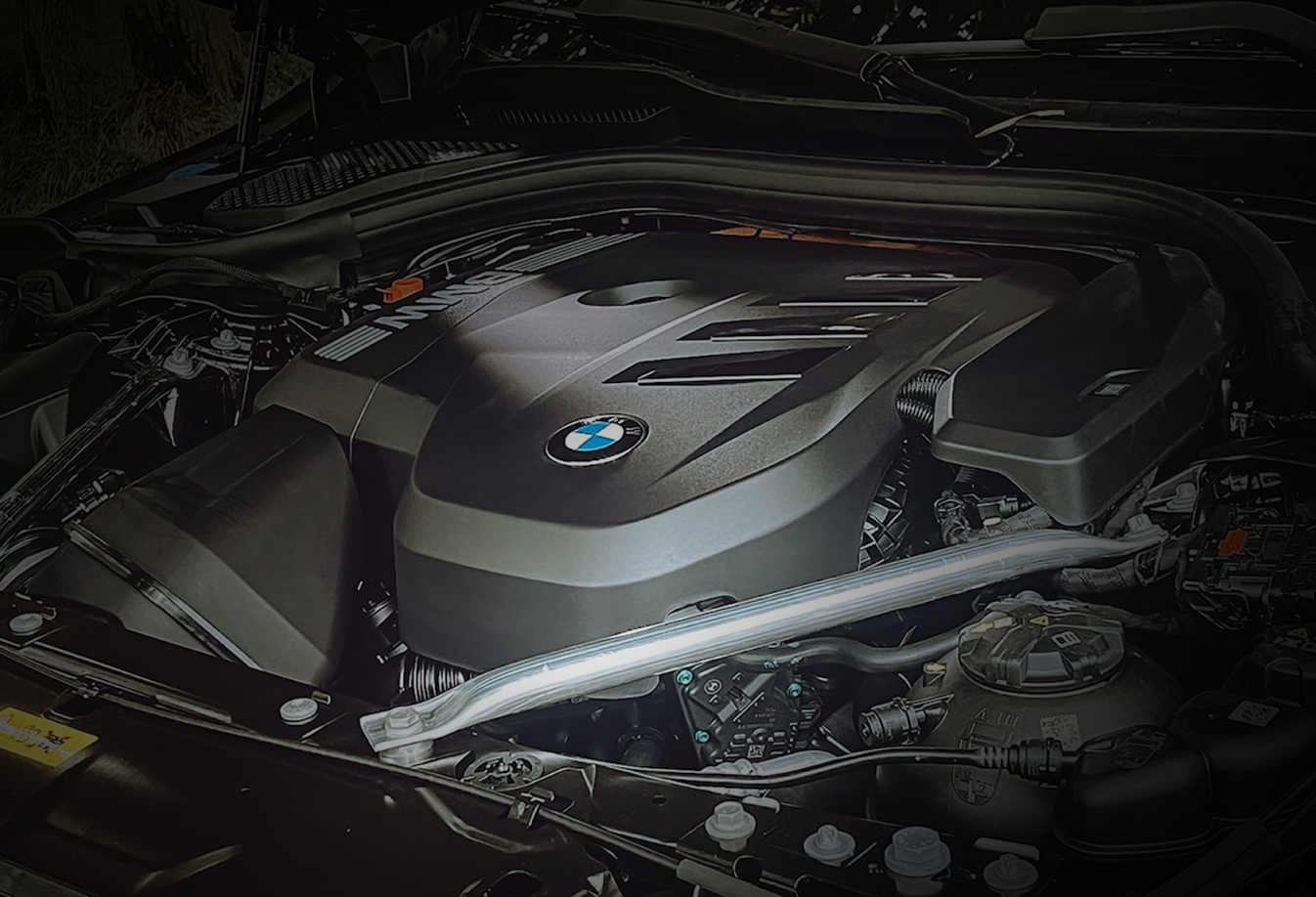 2024 BMW 5 Series And I5 BMW Laval   BMW Engine 2 